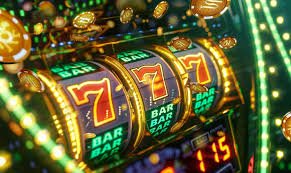 Người dùng Việt Nam xem bóng đá và chơi game trực tuyến trên điện thoại